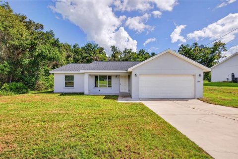 House in Ocala, Florida 3 bedrooms, 120.77 sq.m. № 2391581 - photo 2