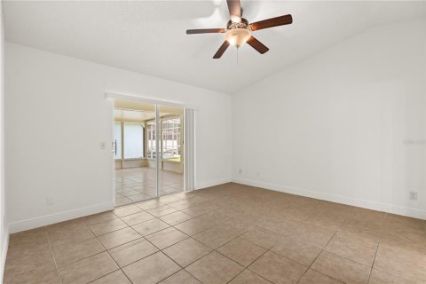 Casa en venta en Kissimmee, Florida, 3 dormitorios, 132.76 m2 № 1757084 - foto 3