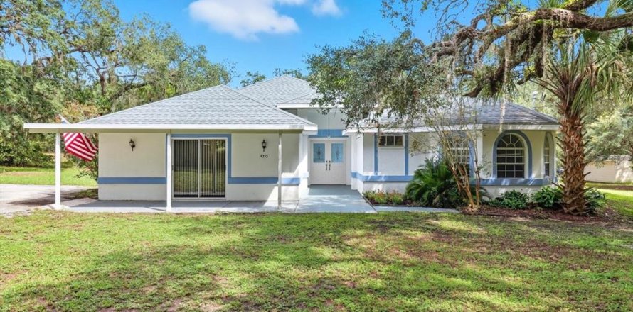 Casa en Homosassa, Florida 4 dormitorios, 252.69 m2 № 1911431