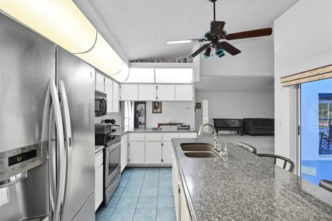 Casa en venta en Homosassa, Florida, 4 dormitorios, 252.69 m2 № 1911431 - foto 7