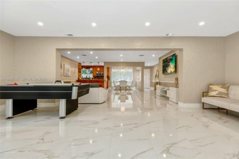 Снять в аренду виллу или дом в Лодердейл-бай-те-Си, Флорида 5 спален, 226.68м2, № 2004998 - фото 18