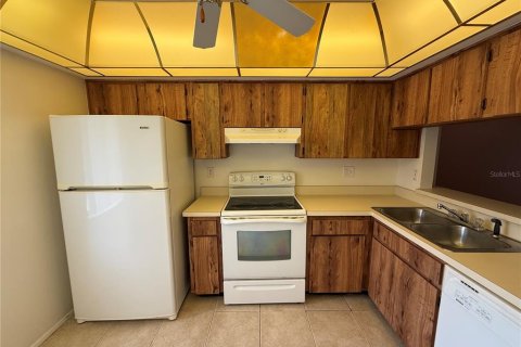 Copropriété à louer à Oldsmar, Floride: 2 chambres, 97.92 m2 № 2406489 - photo 8
