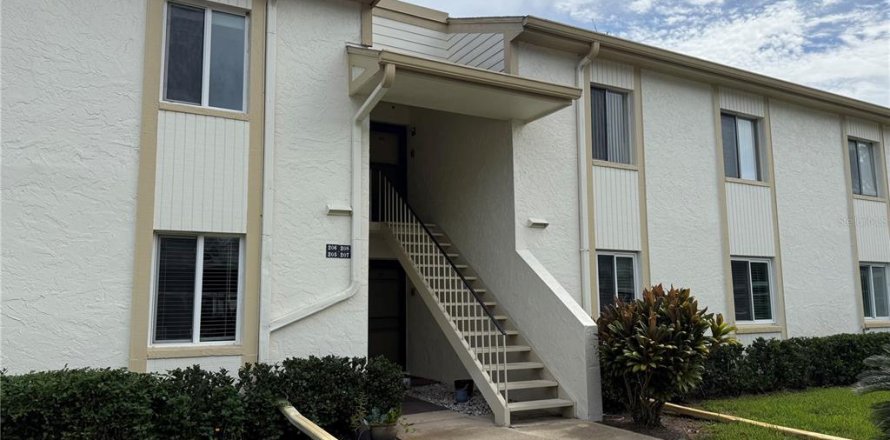 Condo à Oldsmar, Floride, 2 chambres  № 2406489