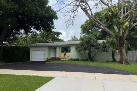 Villa ou maison à louer à North Miami, Floride: 4 chambres, 148.64 m2 № 1931276 - photo 11