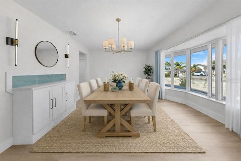 House in Apollo Beach, Florida 3 bedrooms, 137.5 sq.m. № 2094736 - photo 15