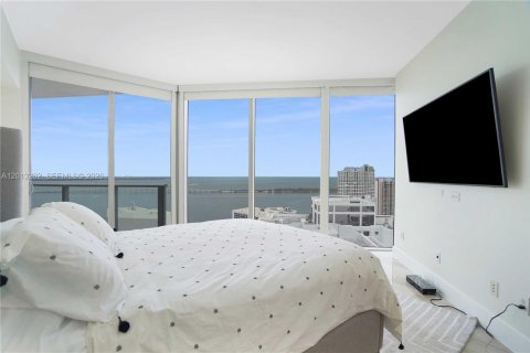 Copropriété à louer à Miami, Floride: 3 chambres, 121.52 m2 № 2075604 - photo 4