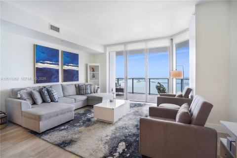 Copropriété à louer à Miami, Floride: 3 chambres, 121.52 m2 № 2075604 - photo 8