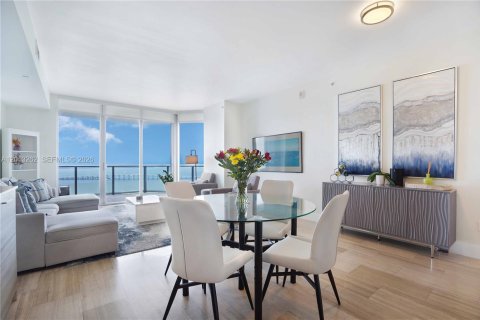Copropriété à louer à Miami, Floride: 3 chambres, 121.52 m2 № 2075604 - photo 10