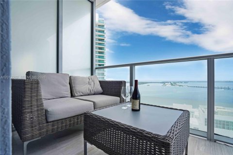 Copropriété à louer à Miami, Floride: 3 chambres, 121.52 m2 № 2075604 - photo 2