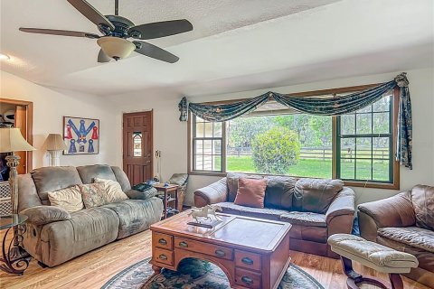 House in Ocala, Florida 3 bedrooms, 185.8 sq.m. № 1760620 - photo 8