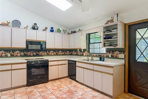 House in Ocala, Florida 3 bedrooms, 185.8 sq.m. № 1760620 - photo 12