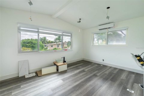 House in Fort Lauderdale, Florida 3 bedrooms, 145.11 sq.m. № 1435819 - photo 27