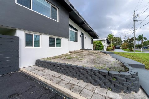House in Fort Lauderdale, Florida 3 bedrooms, 145.11 sq.m. № 1435819 - photo 4
