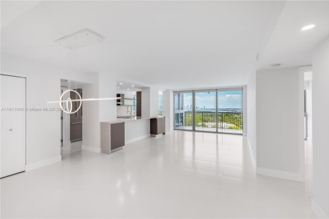 Condominio en venta en Miami Beach, Florida, 2 dormitorios, 152.82 m2 № 1830878 - foto 18