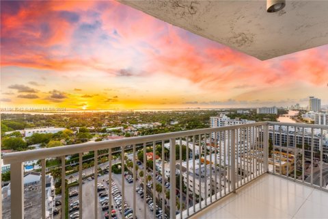 Condominio en venta en Miami Beach, Florida, 2 dormitorios, 152.82 m2 № 1830878 - foto 6