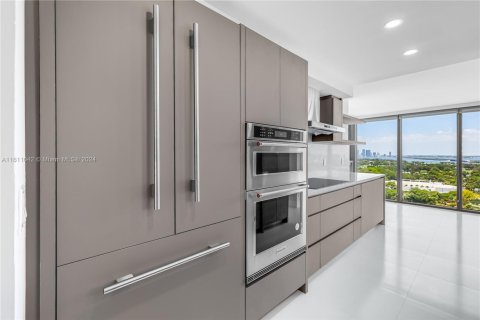 Condominio en venta en Miami Beach, Florida, 2 dormitorios, 152.82 m2 № 1830878 - foto 16