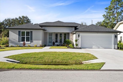 House in Palm Coast, Florida 4 bedrooms, 167.22 sq.m. № 1855618 - photo 1