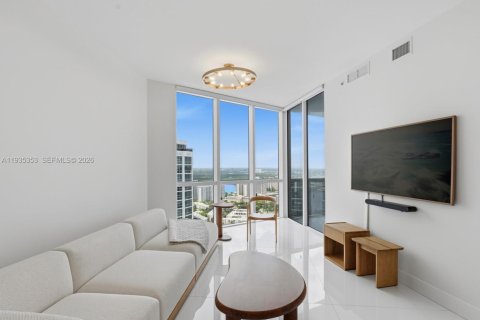 Condo in Sunny Isles Beach, Florida, 1 bedroom  № 2337005 - photo 10