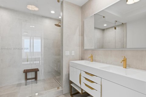 Condo in Sunny Isles Beach, Florida, 1 bedroom  № 2337005 - photo 28