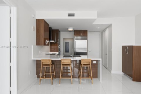 Condo in Sunny Isles Beach, Florida, 1 bedroom  № 2337005 - photo 7