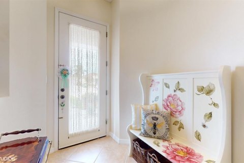 Villa ou maison à vendre à Cocoa, Floride: 3 chambres, 181.81 m2 № 2208140 - photo 2