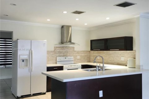 Villa ou maison à louer à Hollywood, Floride: 3 chambres, 116.13 m2 № 2362704 - photo 7