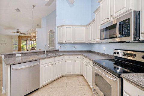 House in North Port, Florida 2 bedrooms, 137.22 sq.m. № 1820903 - photo 4