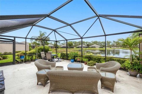 House in North Port, Florida 2 bedrooms, 137.22 sq.m. № 1820903 - photo 2
