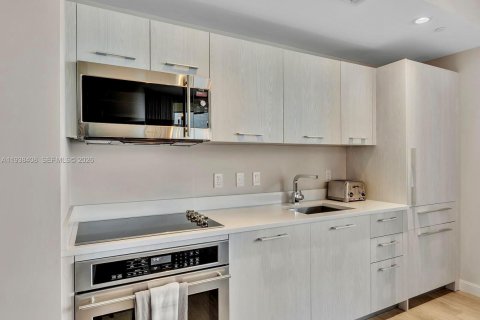 Condominio en venta en Miami, Florida, 2 dormitorios, 73.21 m2 № 1996055 - foto 4