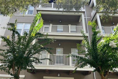 Condo in Celebration, Florida, 3 bedrooms  № 1902677 - photo 1