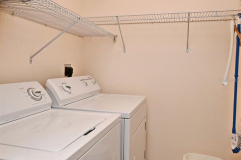 Condo in Celebration, Florida, 3 bedrooms  № 1902677 - photo 12