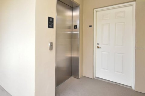 Condo in Celebration, Florida, 3 bedrooms  № 1902677 - photo 4