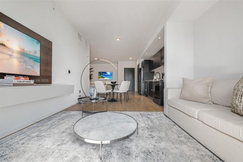 Купить кондоминиум в Майами, Флорида 2 спальни, 96.9м2, № 2154780 - фото 13