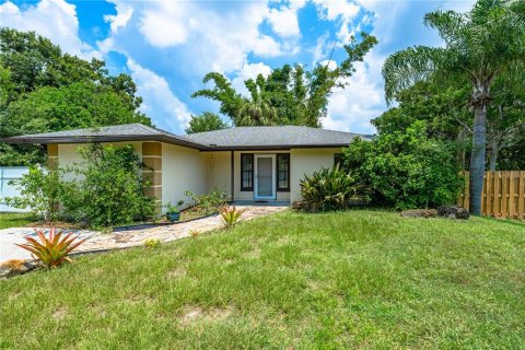 House in Sarasota, Florida 3 bedrooms, 119.84 sq.m. № 2121406