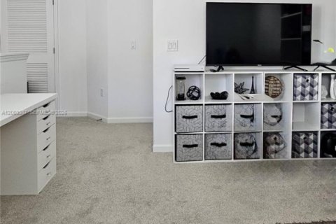 Снять в аренду таунхаус в Орландо, Флорида 3 спальни, № 2066599 - фото 8