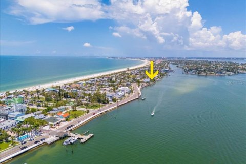 Terreno en venta en Saint Pete Beach, Florida № 1918496 - foto 26