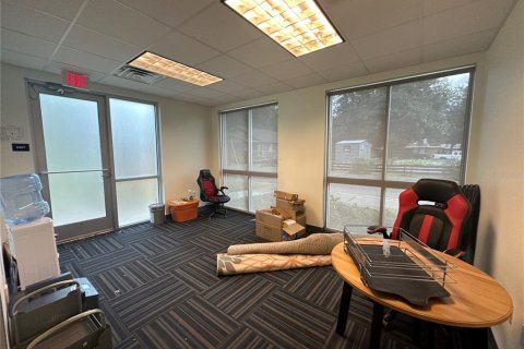 Immobilier commercial à louer à Gainesville, Floride: 507.99 m2 № 1422470 - photo 3