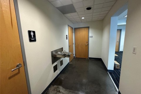 Commercial property in Gainesville, Florida 507.99 sq.m. № 1422470 - photo 10