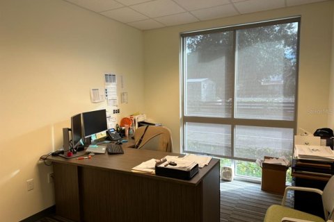 Immobilier commercial à louer à Gainesville, Floride: 507.99 m2 № 1422470 - photo 5