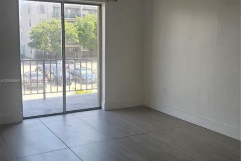 Copropriété à louer à Hialeah, Floride: 2 chambres, 92.53 m2 № 2180747 - photo 14