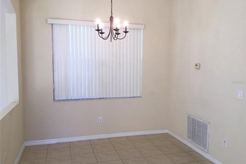 Casa en alquiler en Kissimmee, Florida, 3 dormitorios, 115.94 m2 № 1829590 - foto 4