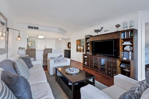 Condominio en venta en Boca Grande, Florida, 1 dormitorio, 83.61 m2 № 1431968 - foto 10