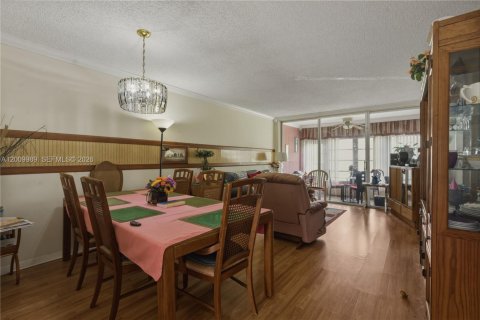 Condominio en venta en Tamarac, Florida, 2 dormitorios, 81.75 m2 № 2090547 - foto 10