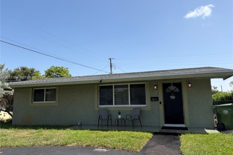 Casa en venta en Pembroke Pines, Florida, 2 dormitorios, 83.33 m2 № 2307187 - foto 3