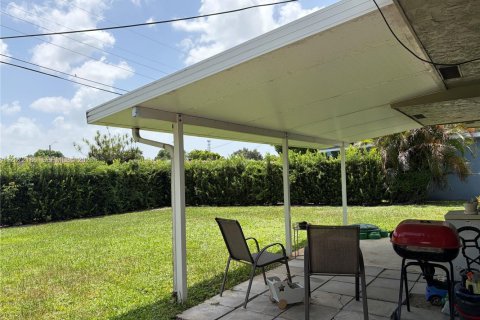 Casa en venta en Pembroke Pines, Florida, 2 dormitorios, 83.33 m2 № 2307187 - foto 14