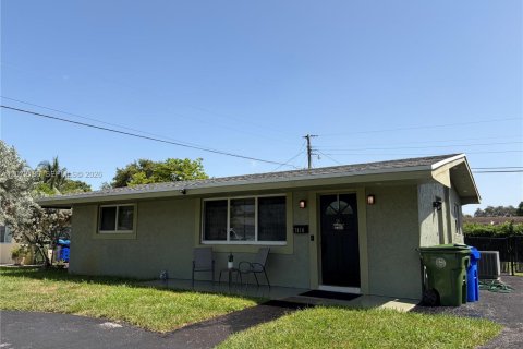 Casa en Pembroke Pines, Florida 2 dormitorios, 83.33 m2 № 2307187