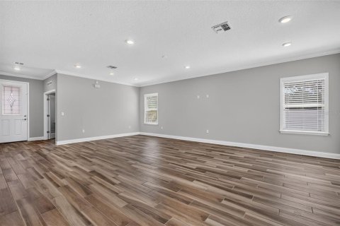 House in Palm Coast, Florida 3 bedrooms, 191.94 sq.m. № 2393989 - photo 12