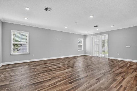 House in Palm Coast, Florida 3 bedrooms, 191.94 sq.m. № 2393989 - photo 11
