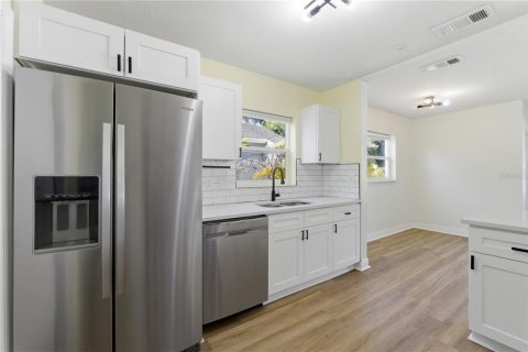 Casa en alquiler en Tampa, Florida, 2 dormitorios, 75.62 m2 № 2094143 - foto 21
