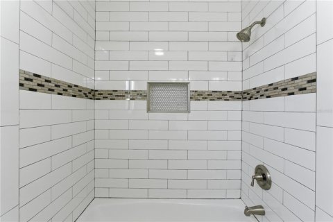 Casa en alquiler en Tampa, Florida, 2 dormitorios, 75.62 m2 № 2094143 - foto 17